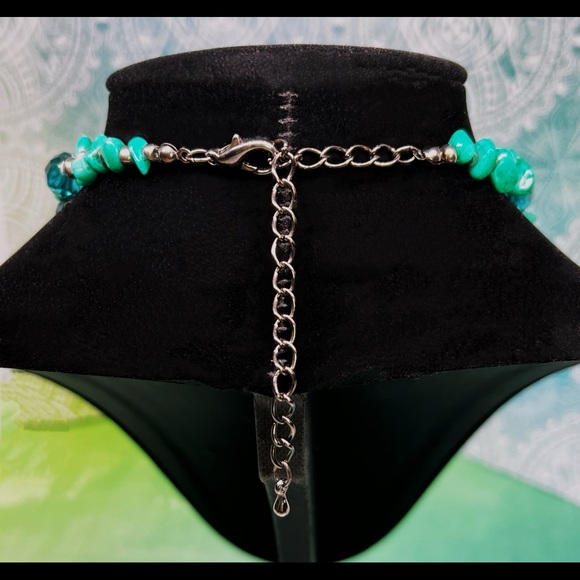 5 Strand Turquoise Blues & Green Acrylic Resin Beading Necklace - Picture 4 of 4